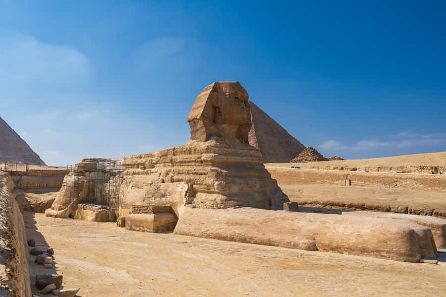 Hurghada: Cairo Pyramids, Sphinx, Museum & Bazaar Day Tour - El Moez Street and Khan El Khalili
