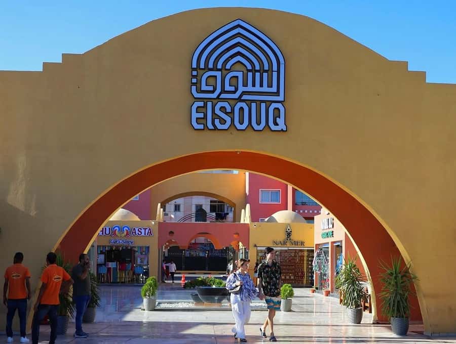 Hurghada: City Guided Tour with Local Market Stop - How the guides shape the experience
