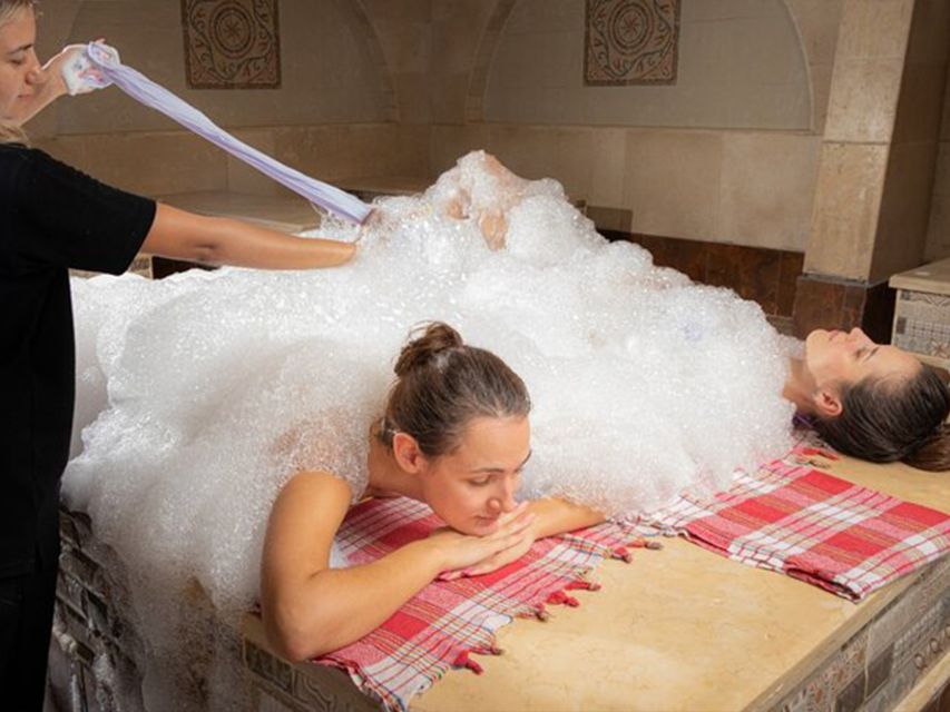 Hurghada: Cleopatra Spa and Massage - Arrival, changing, and the Tang welcome drink