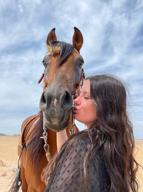 Hurghada: Desert & Sea Horse Riding with + 360° Photos - Sunset light and the photo stop