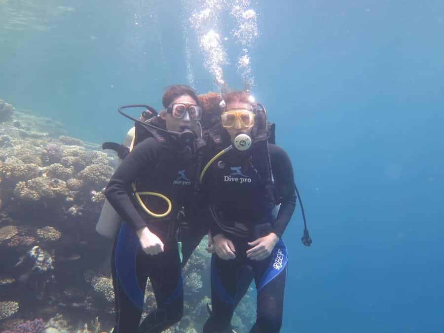 Hurghada: Full-Day Scuba Diving Tour with 2 Sites and Lunch - What you see at a maximum depth of 10 meters
