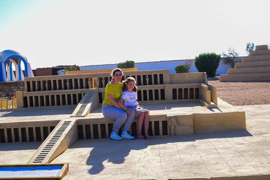 Hurghada: Mini Egypt Park Entry Ticket, Tour, and Transfers - Two hours in the park, with time for pictures