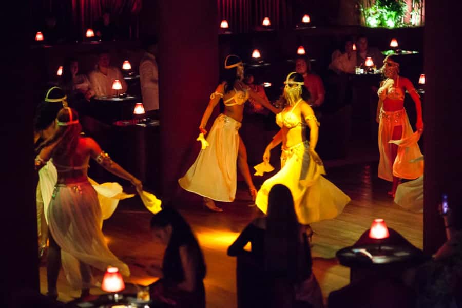 Hurghada: Naz Cabaret ticket with beverages - Entering through the bookshelf