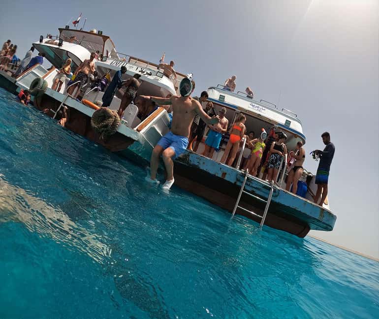 Hurghada or Makadi: Discover the Magic of Dolphin House - The crew can make a big boat feel personal