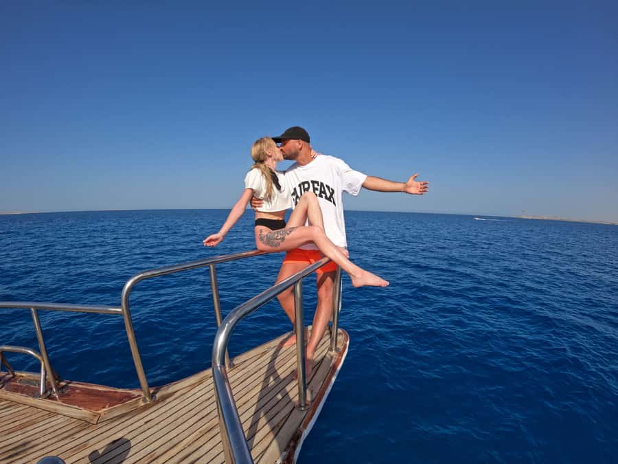 Hurghada: Orange Bay Island with breakfast, lunch & watersports - Pickup and boat logistics require a little planning