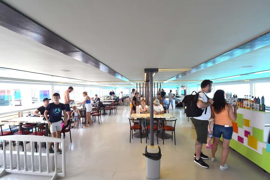 Hurghada: Panoramic Semi-Submarine Cruise with Snorkeling - The floating station makes snorkeling easier