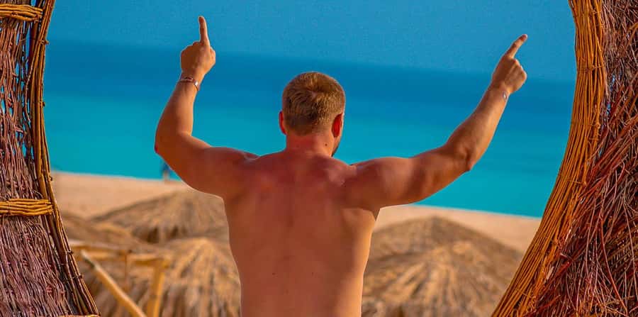 Hurghada: Paradise Island Yacht Cruise, Lunch & Snorkeling - Beach time on Paradise Island