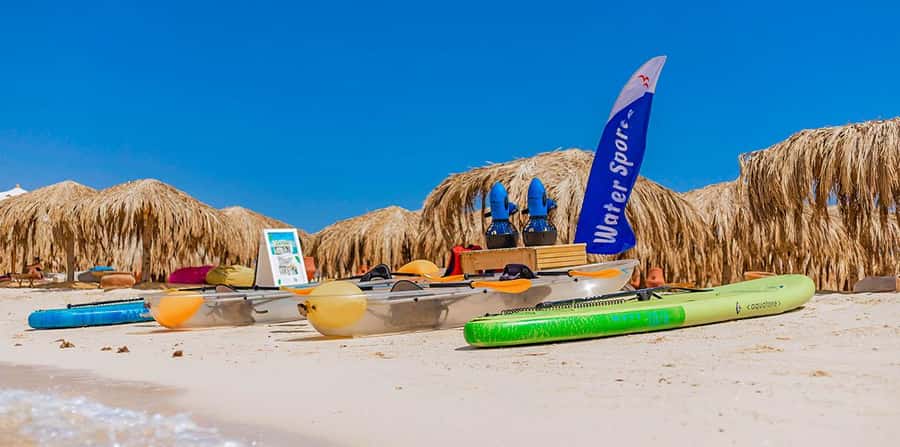 Hurghada: Paradise Island Yacht Cruise, Lunch & Snorkeling - Lunch, drinks, and the practical comfort level