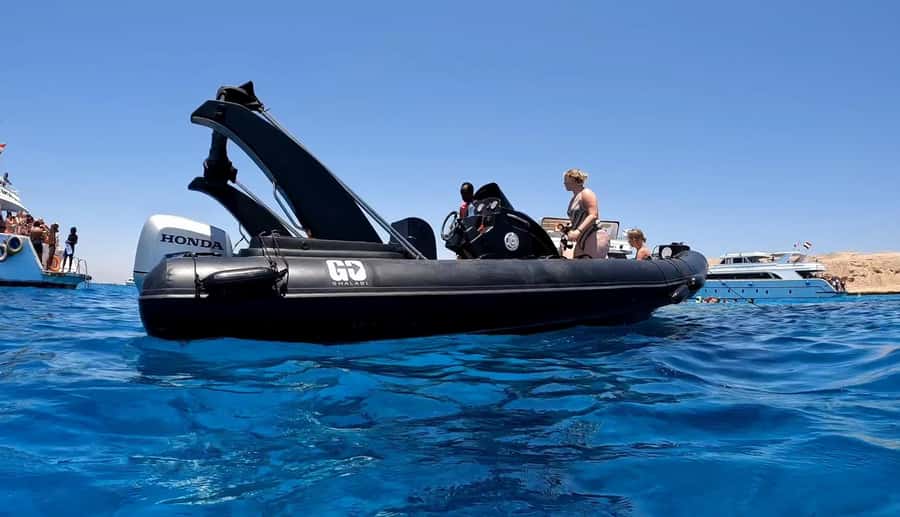 Hurghada: Private Speedboat to Dolphin House with Pickup - The shipwreck finish