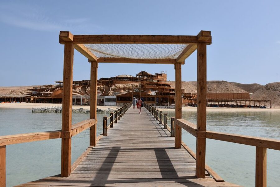 Hurghada: Royal Luxury VIP Cruise to Orange Bay with Lunch - Buffet lunch with the Red Sea around you