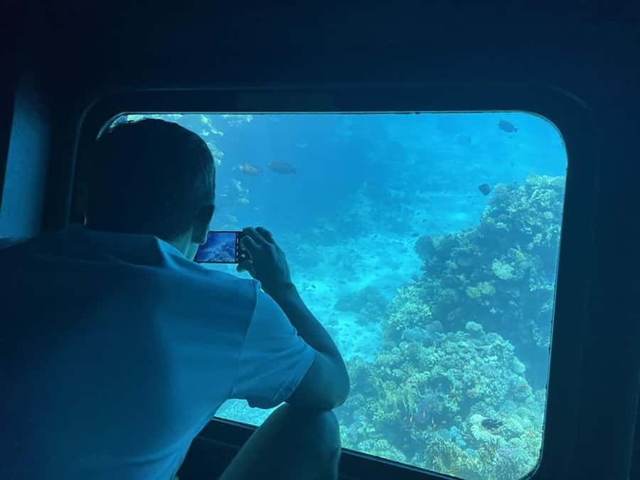 Hurghada: Royal Seascope Submarine Cruise with Snorkel Stop - Twenty minutes to try snorkeling