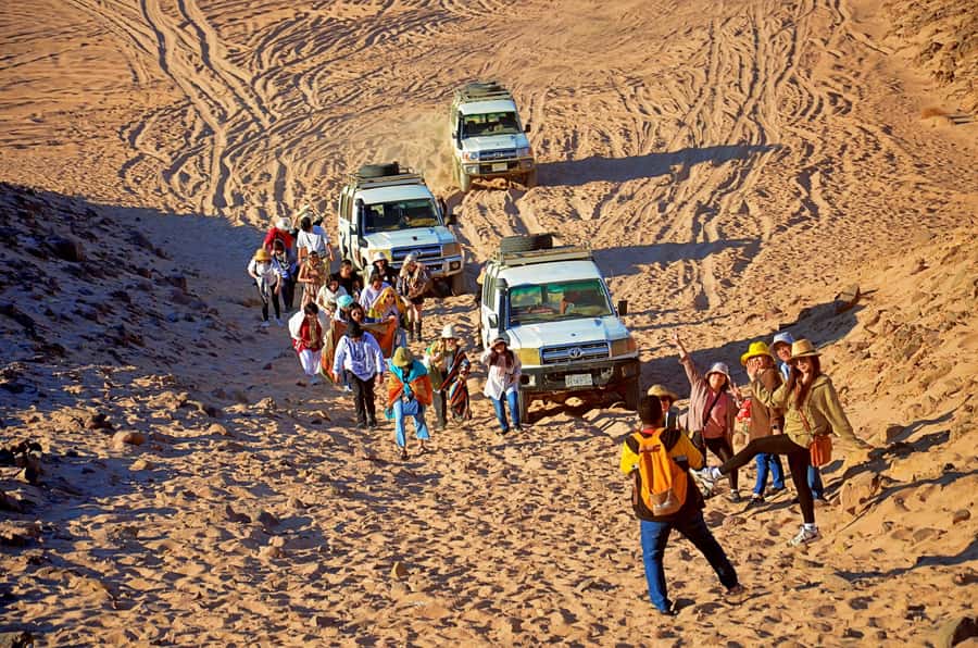 Hurghada: Safari Jeep & Camel Ride with BBQ Dinner & Show - The Jeep ride is the main event