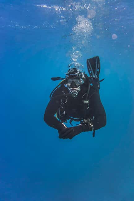 Hurghada: Scuba Diving for Beginners & Certified Divers - Life on board between water stops