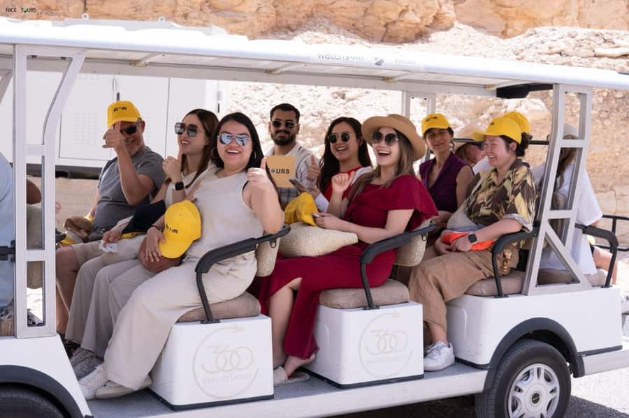 Hurghada: Small-Group Luxor Highlights & Tut Tomb Day Tour - The guides make or break this experience