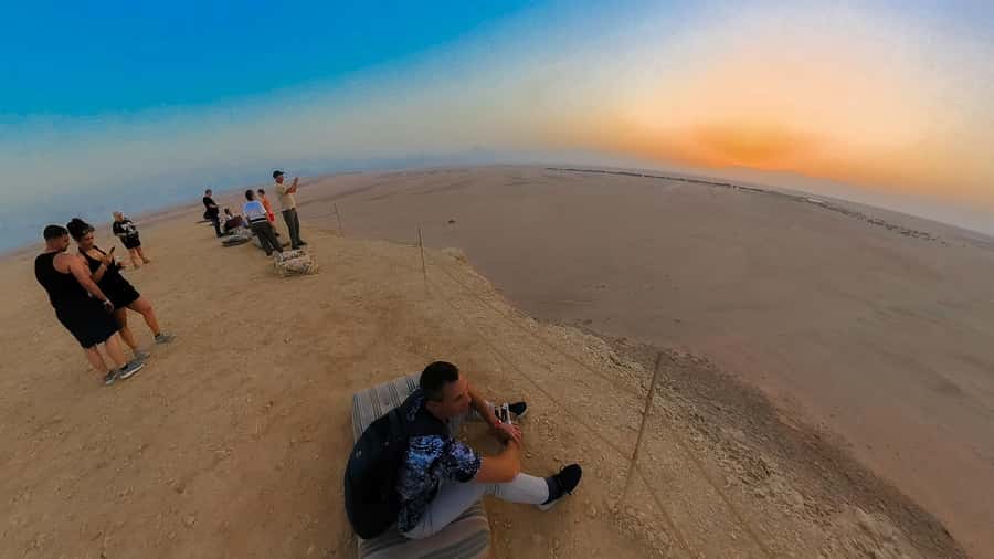 Hurghada: Star Stargazing Desert Adventure by Jeep & Dinner - A desert evening that builds toward the stars