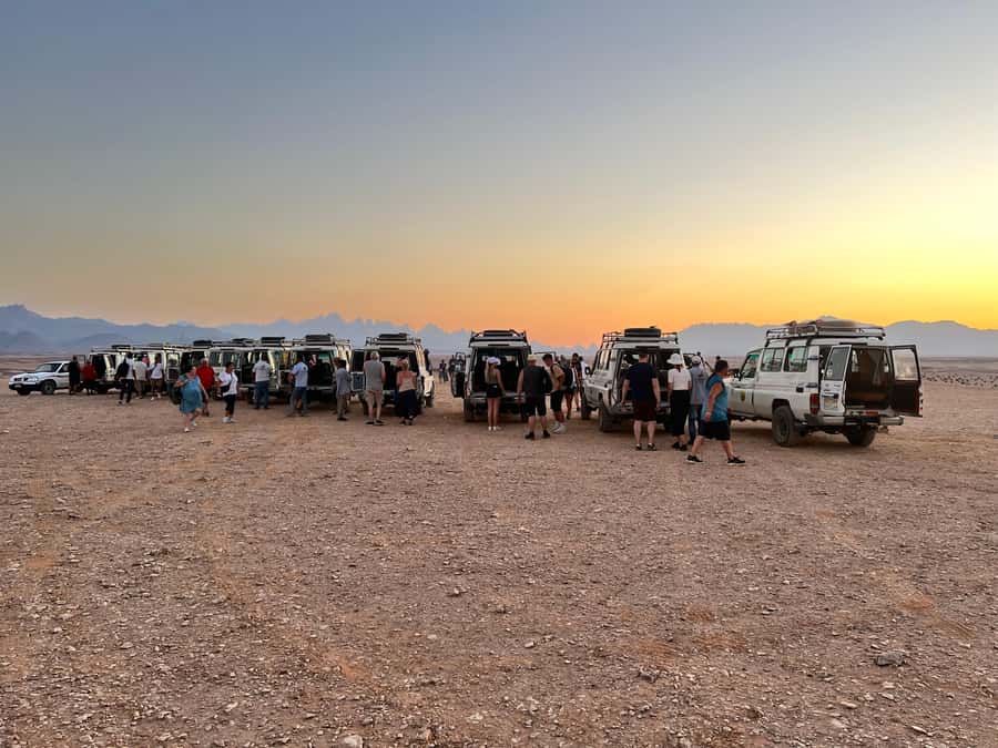 Hurghada: Sunset Camel Ride with Dinner - Star groups and telescope viewing