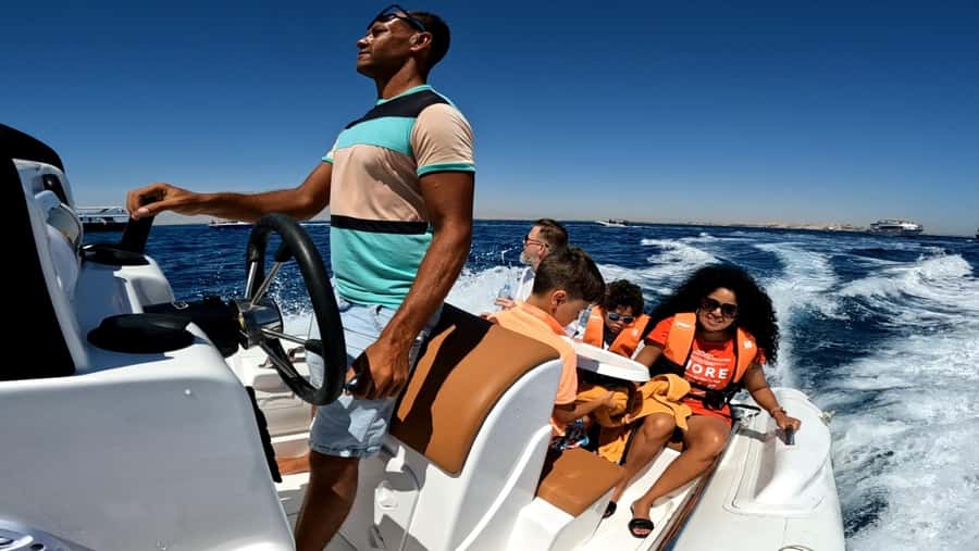Hurghada: White Island Speedboat Tour, Snorkeling, & Lunch - Why the small speedboat changes the day