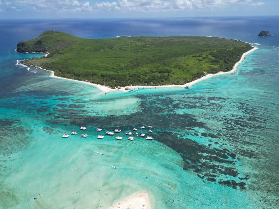 Ilot Gabriel: Catamaran Cruise & BBQ Lunch - What to pack for a better day