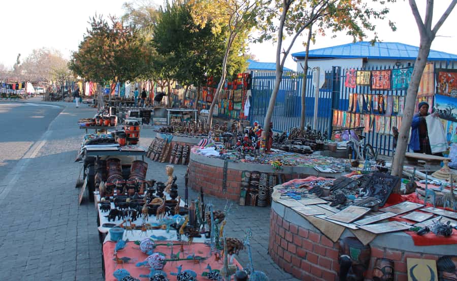 Jo'berg in 1 Day: Soweto, Apartheid Museum & City Tour - Who should book this experience