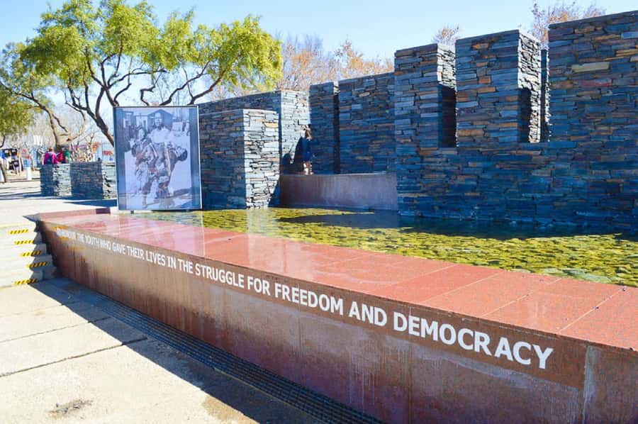 Johannesburg and Soweto: Half-Day Tour - From southern suburbs to Johannesburg’s high-rise core
