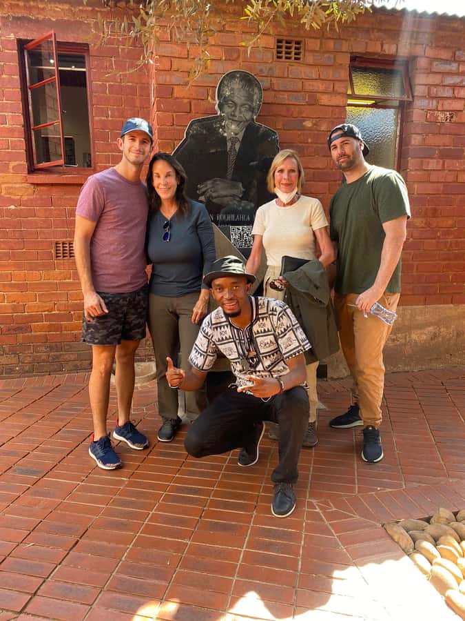 Johannesburg: Half-Day Soweto Tour with a Local Guide - What the local guide adds
