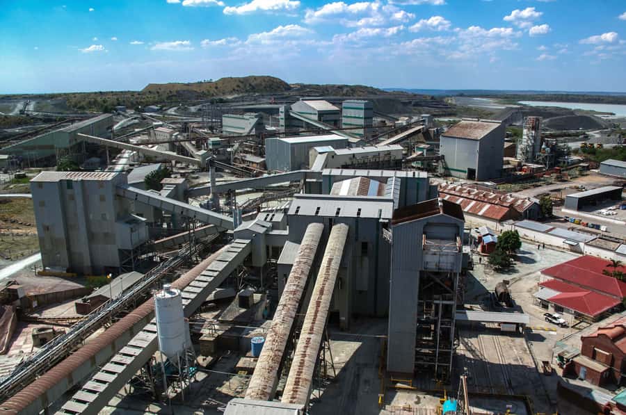 Johannesburg: Pretoria and Cullinan Diamond Mine Tour - Lunch, timing, and the full eight-hour day
