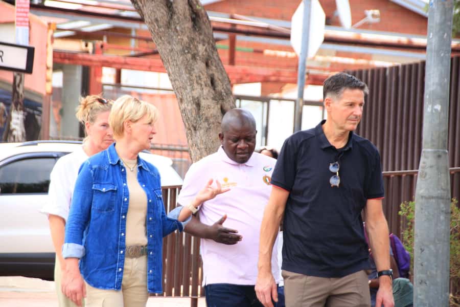 Johannesburg: Soweto & Apartheid Museum Half-Day Tour - Mandela House and the meaning of Vilakazi Street