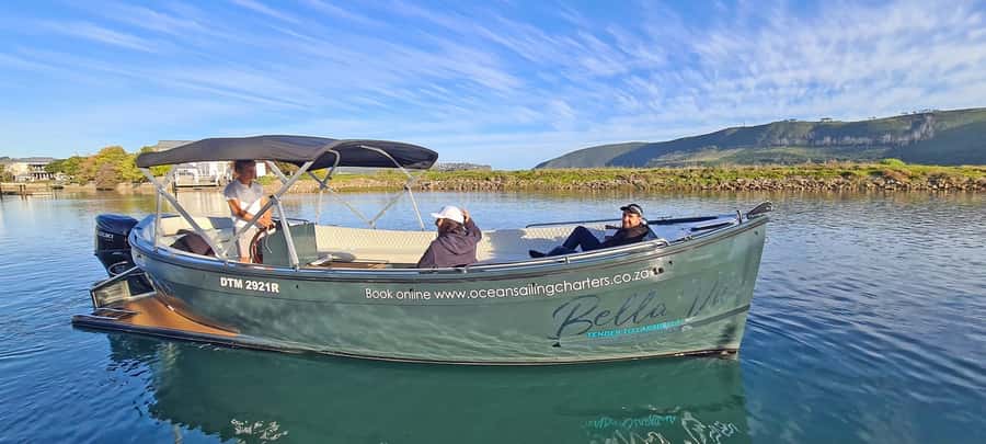 Knysna: Sunset Lagoon Cruise - Oysters, drinks, and the onboard setup