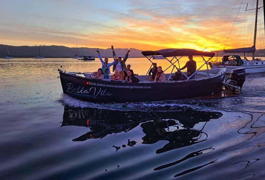 Knysna: Sunset Lagoon Cruise - From Tapas Restaurant to the Bella Vita