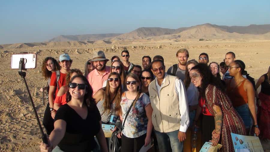 Luxor: Hot Air Balloon Ride Over Temple of Hatshepsut - Landing in a field is part of the bargain