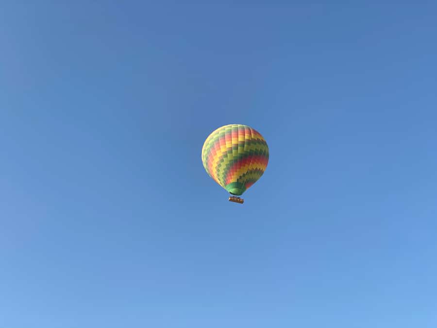 Luxor: Hot Air Balloon Ride over the Valley of the Kings - Landing in a field or desert