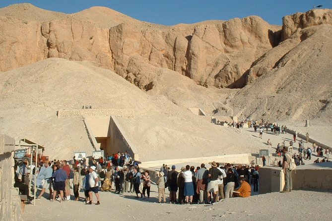 Luxor: Valley of Kings, Hatchepsut Temple ,Karnak & Luxor-DayTour - The Valley of the Kings: begin with the tombs