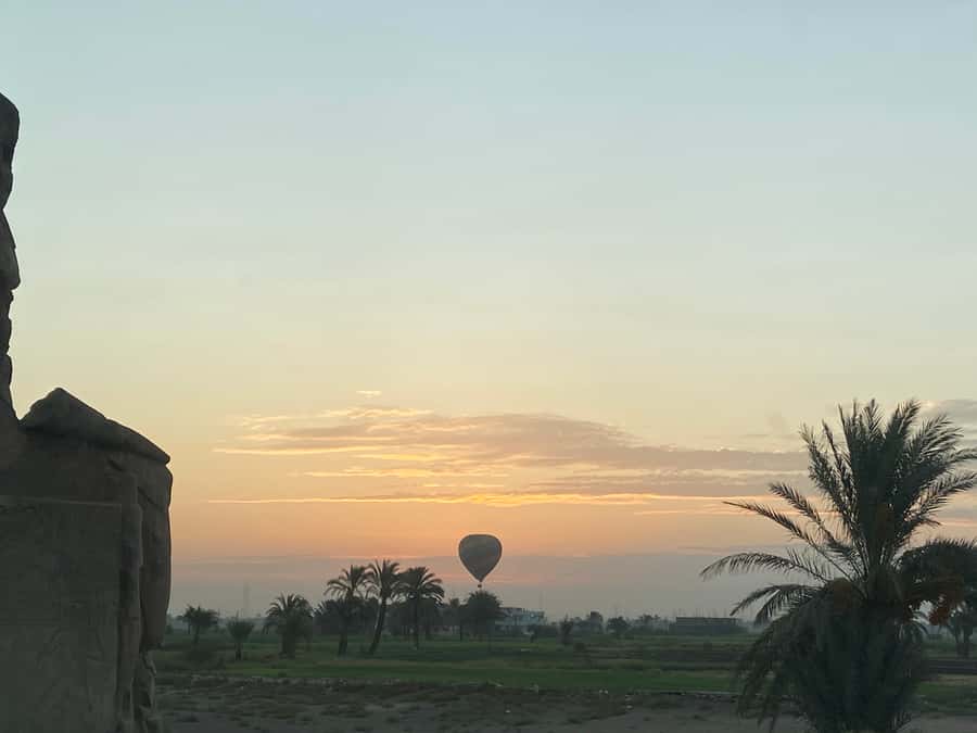 Luxor: West Bank Hot Air Balloon Ride with Hotel Pickup - Sunrise over the West Bank