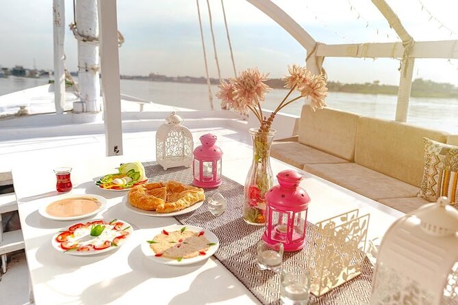 Luxury Felucca on the Nile with Lunch - What the guide adds to the experience