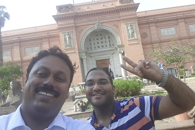 Luxury Private Egyptian Museum and Khan el Khalili Bazar Tour - Moving from museum history to Khan el-Khalili