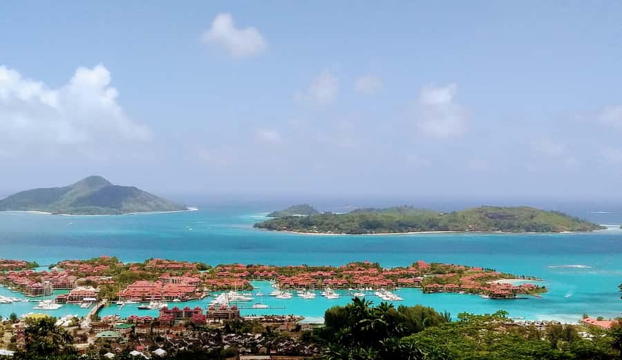 Mahé: Customizable Private Tour of Island with Driver - Starting in Victoria: markets, temples, and historic sights