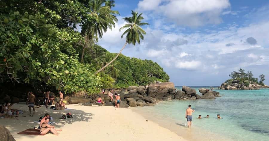Mahé: Private Customizable Full-Day Tour with Hotel Pickup - Port Launay: beach time with a local feel