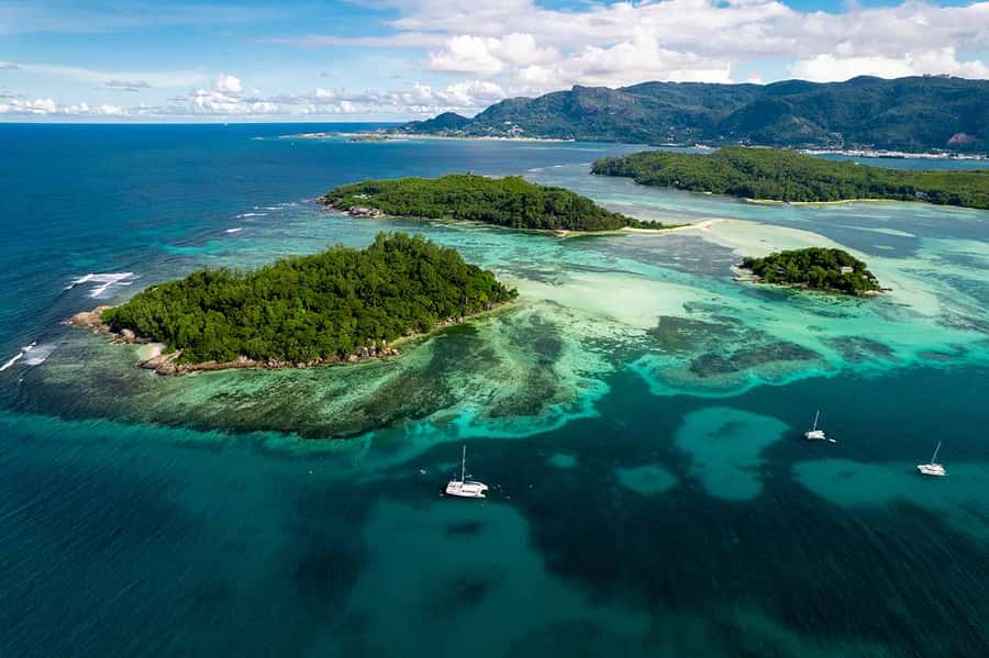 Mahé: Saint-Anne Marine Park and Moyenne Island Cruise - What the $166 price includes