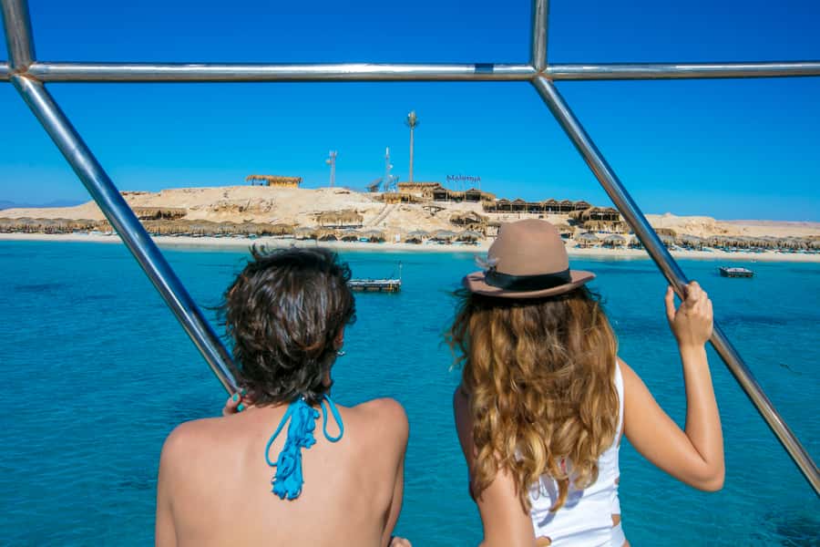 Mahmya Island: Red Sea Sailing Experience - The one-hour crossing to Mahmya Island