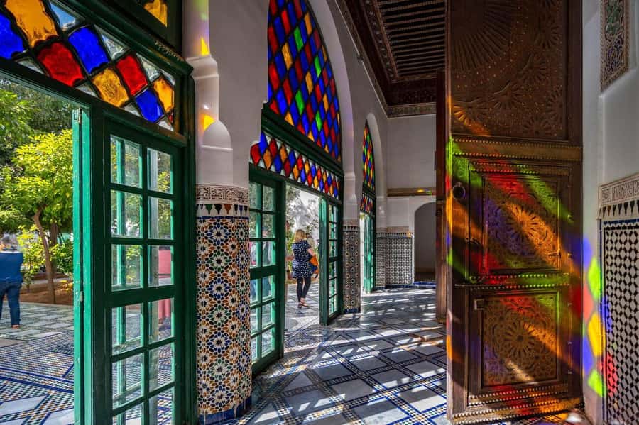 Marrakech: 3-Hour Monuments, Souks & Old Medina Walking Tour - How the guides shape the experience