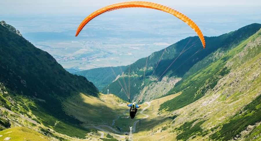 Marrakech Adventure: Paragliding, Camel Ride & Breakfast - A 20-minute camel ride in Agafay