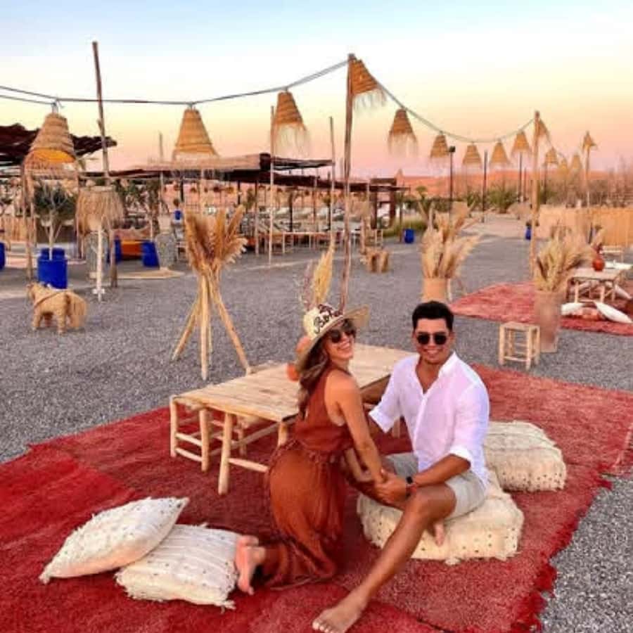 Marrakech: Agafay desert camel ride with dinner & spectacle - Mint tea as twilight settles