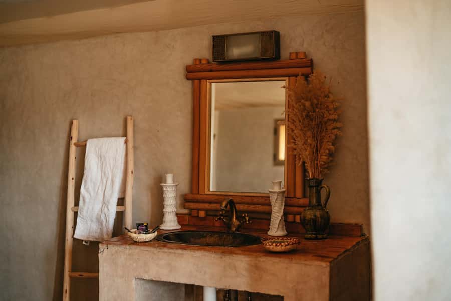 Marrakech: Agafay Desert Magical Overnight with Dinner Show - Who will enjoy this overnight most