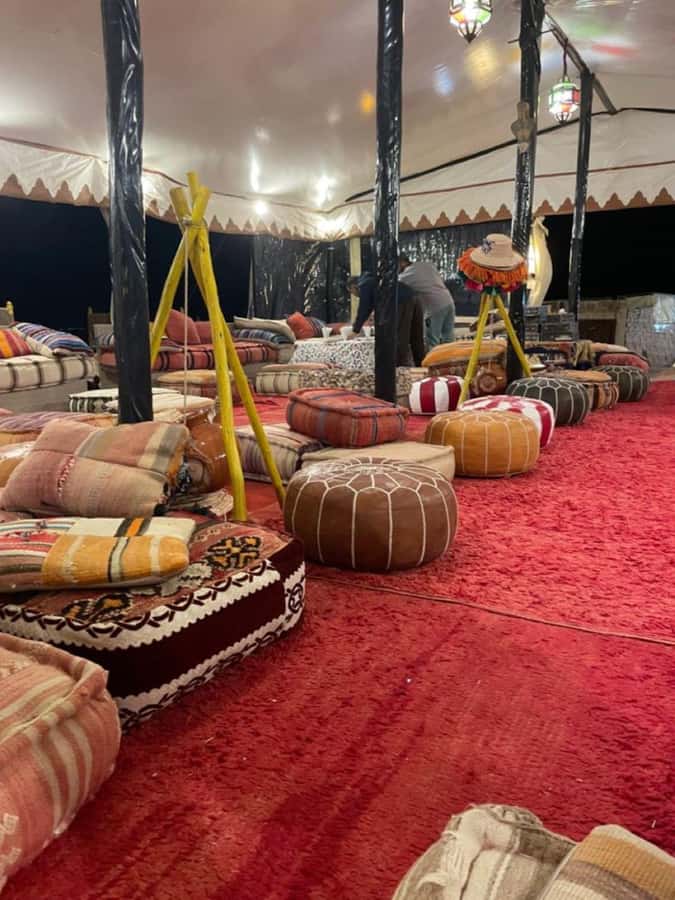 Marrakech: Agafay Desert Sunnet dinner with show - Berber music, dancing, and the fire show