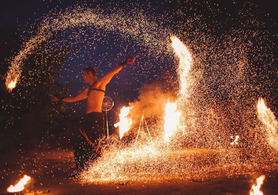 Marrakech: Agafay Dinner Show with Quad/Camel Ride and Pool - Key points to know before booking