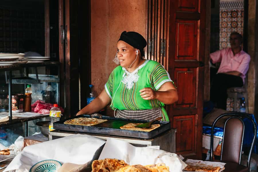 Marrakech: Authentic Moroccan Food Walking Tour & Dinner - Practical tips for a better evening