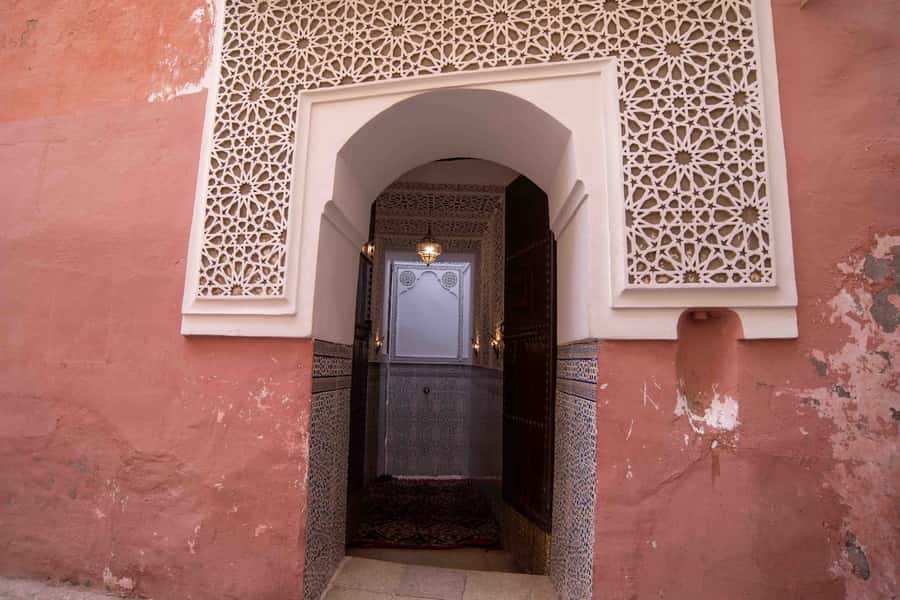 Marrakech: Authentic Moroccan Hammam Experience in Mouassine - The scrub is the main event