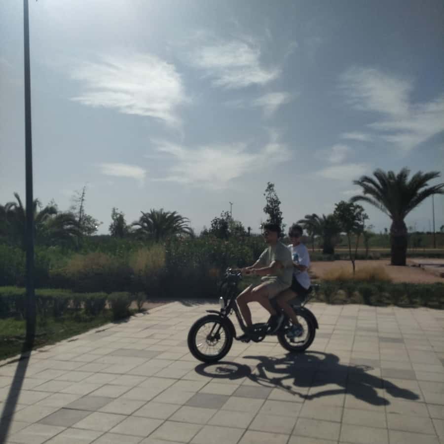 Marrakech: Bicycle Tour with a Local Guide - Jemaa el Fnaa and the Medina lanes