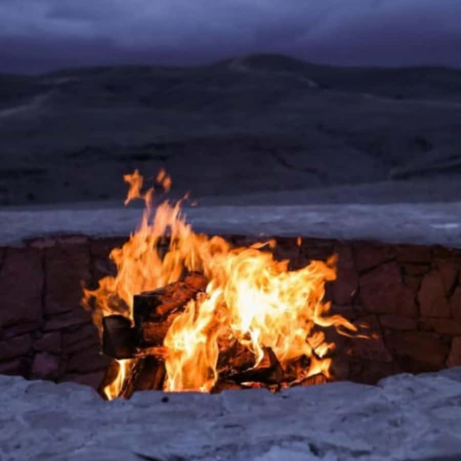 Marrakech: Camel Ride & Sunset Dinner with Fire Show - Who should book this Agafay evening?