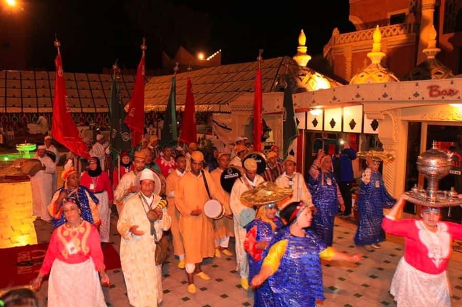 Marrakech: Chez Ali Fantasia Folklore Show & Moroccan Dinner - Folk Music, Dance, and Acrobats Before the Horses